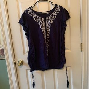 •👚 Time And Tru Top 👚•